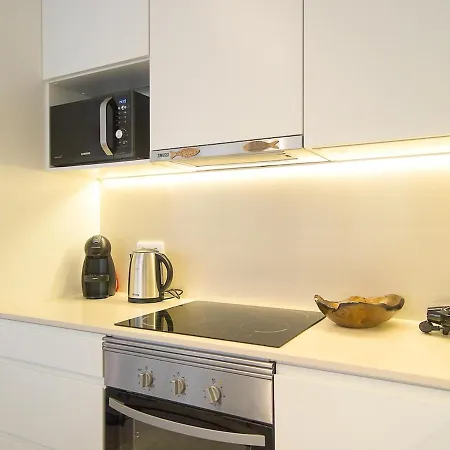 Santos Cozy With Ac And Terrace * 리스본